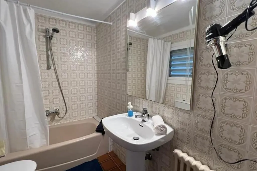Apartamento En Palamos Delante Del Mar Apartment